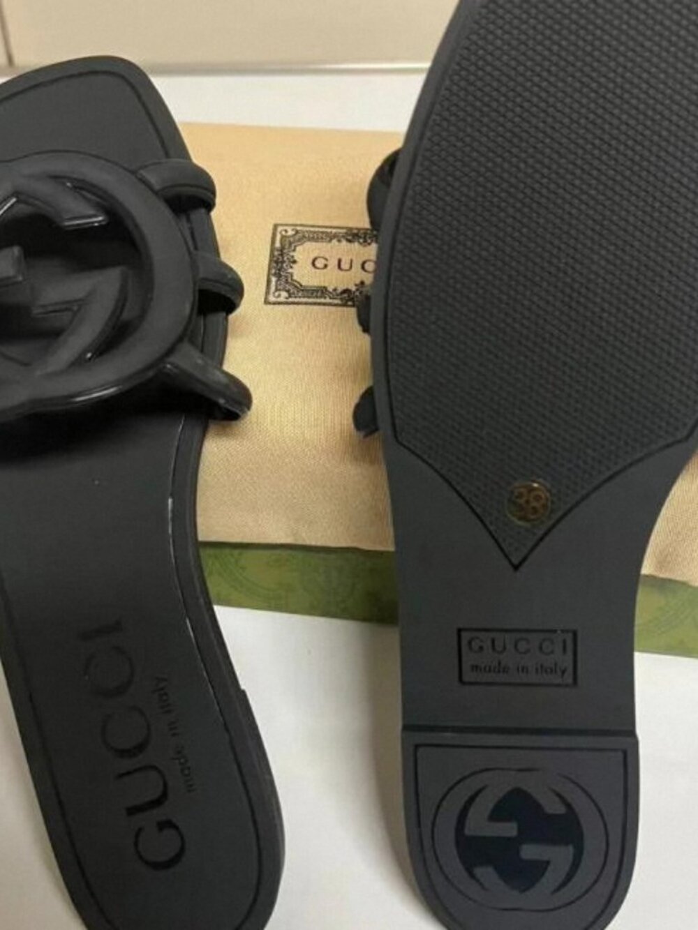 Gucci Black Interlocking G Slide Sandals - Picture 4 of 5